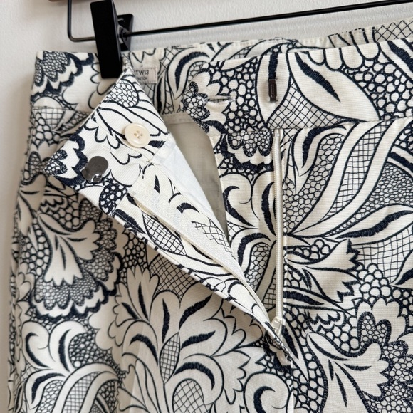 MAXMARA • Ginepro Printed Cigarette Trousers in Cream/Black - Picture 7 of 15